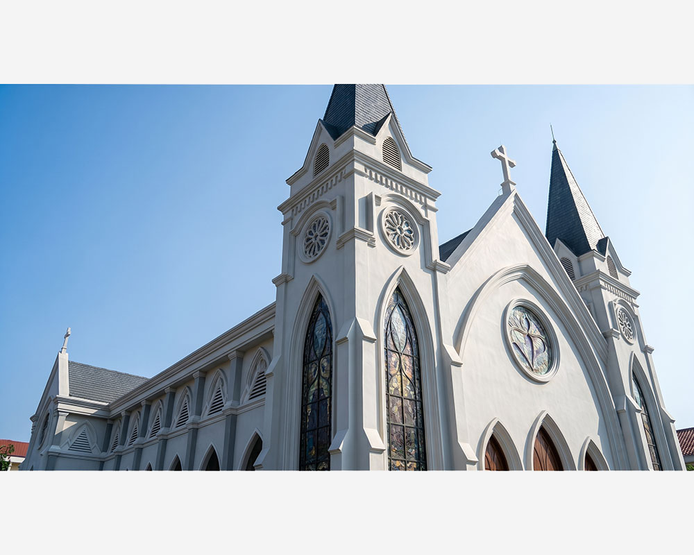 The-church-of-congregation-of-mary-queen-01
