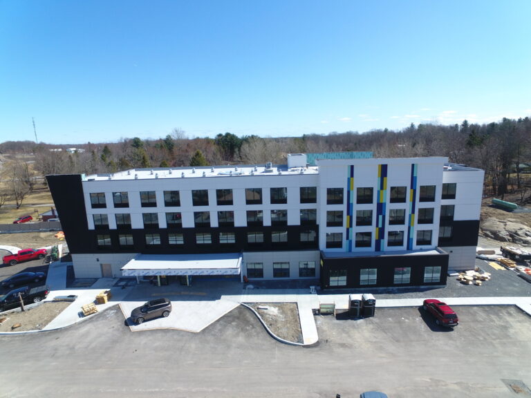 Tru-by-Hilton - Gananoque
